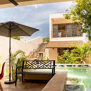 Casa Palmas By Majikal Holiday home